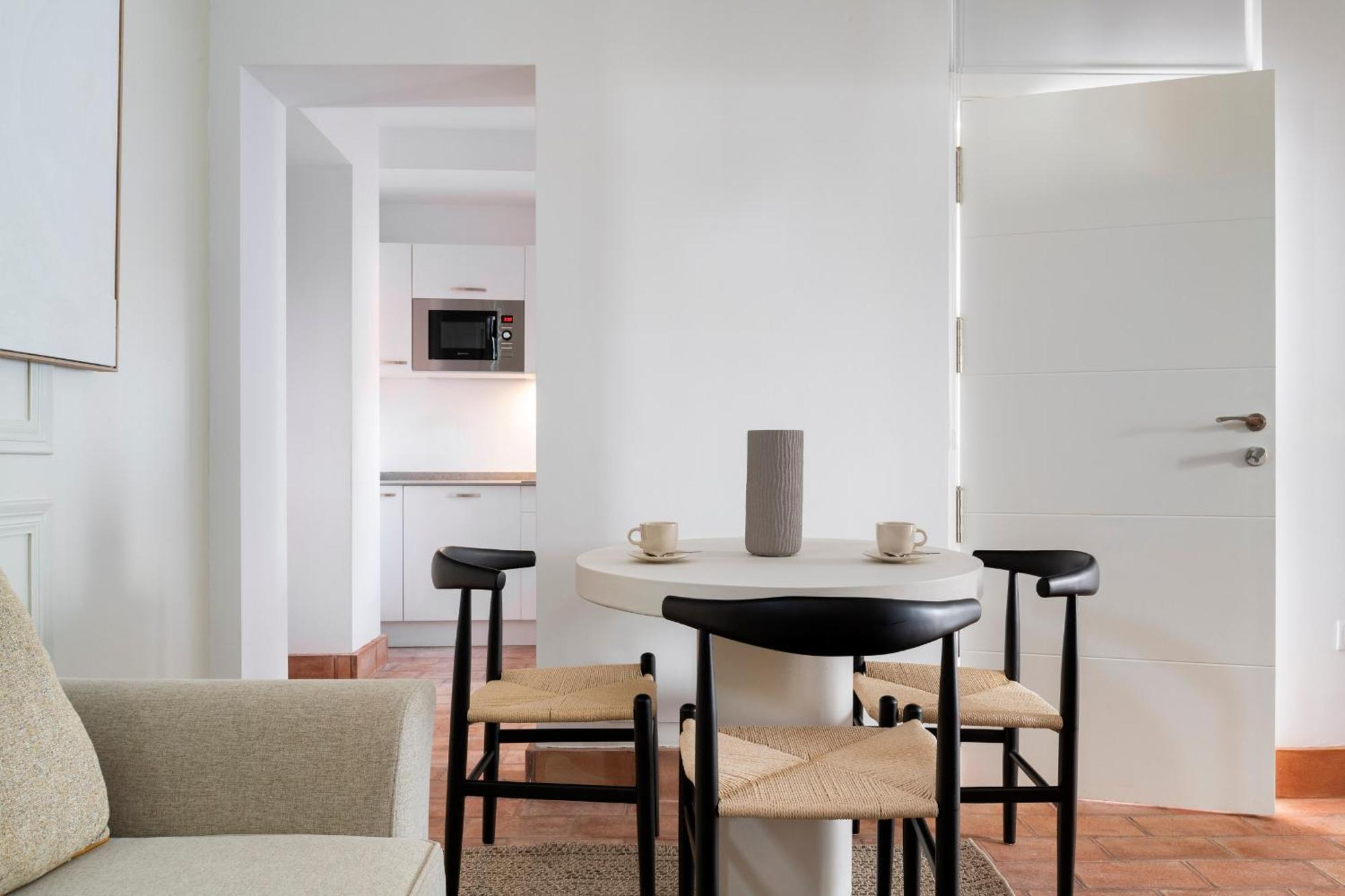 Magno Apartments Santa Clara - Private Terraces With Jacuzzi Севилья Экстерьер фото